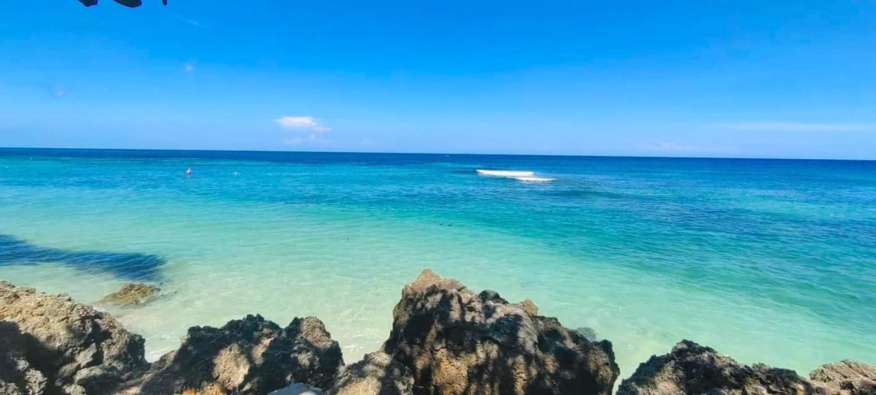 Traditional Private Guesthouse In Patar Beach Bolinao Ngoại thất bức ảnh